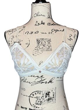 PALMERS White Triangle Lace Bralette Bra Size Medium